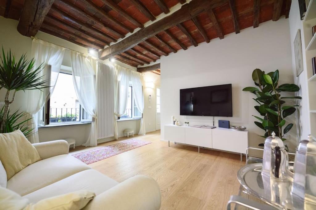 Corte Paolina - Charming Courtyard Inside Lucca Bagian luar foto
