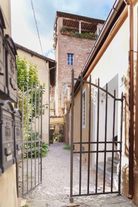 Corte Paolina - Charming Courtyard Inside Lucca Bagian luar foto